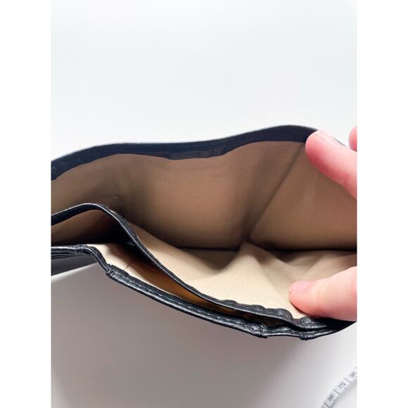 Men's Columbia Black Tri-Fold Leather Wallet - Picture 3 of 5